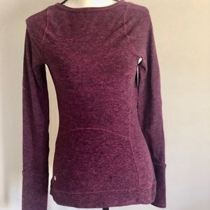 Lululemon Swifty Wool Long Sleeve Crew Neck Top.  Size 6. Red/Black Heather.
